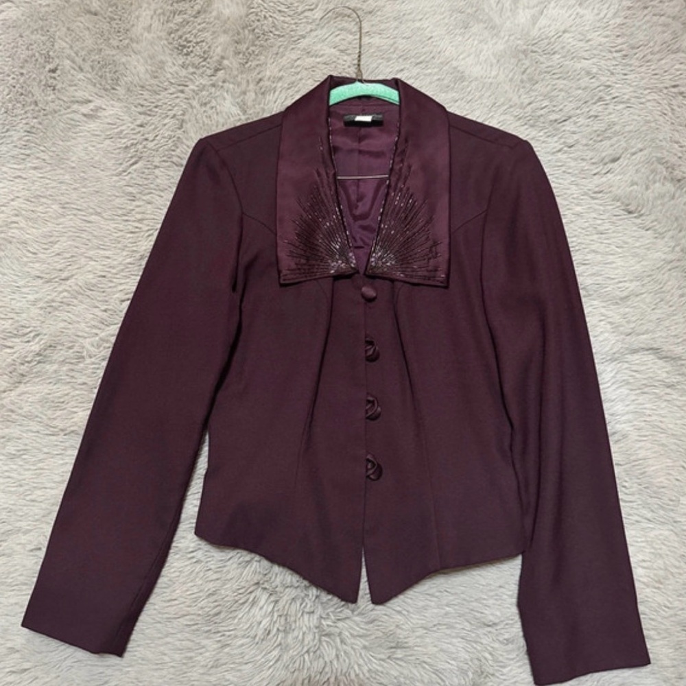 Chic Women's Plum Blazer with Embroidered Collar